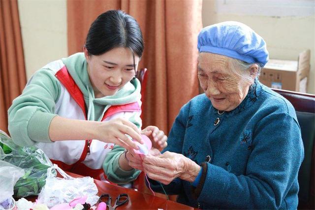 “新型養老”走紅，不去養老院也不麻煩子女，網友：以后也這么過(圖10)